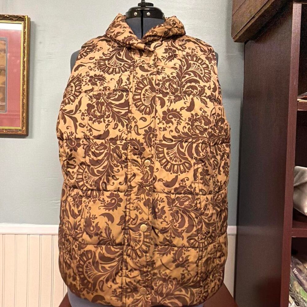 Brown and tan floral print